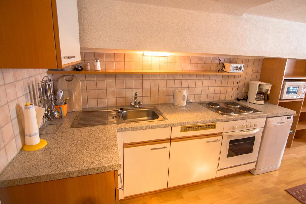 Hotel Guggenbergerhof Maria Luggau Zimmer foto
